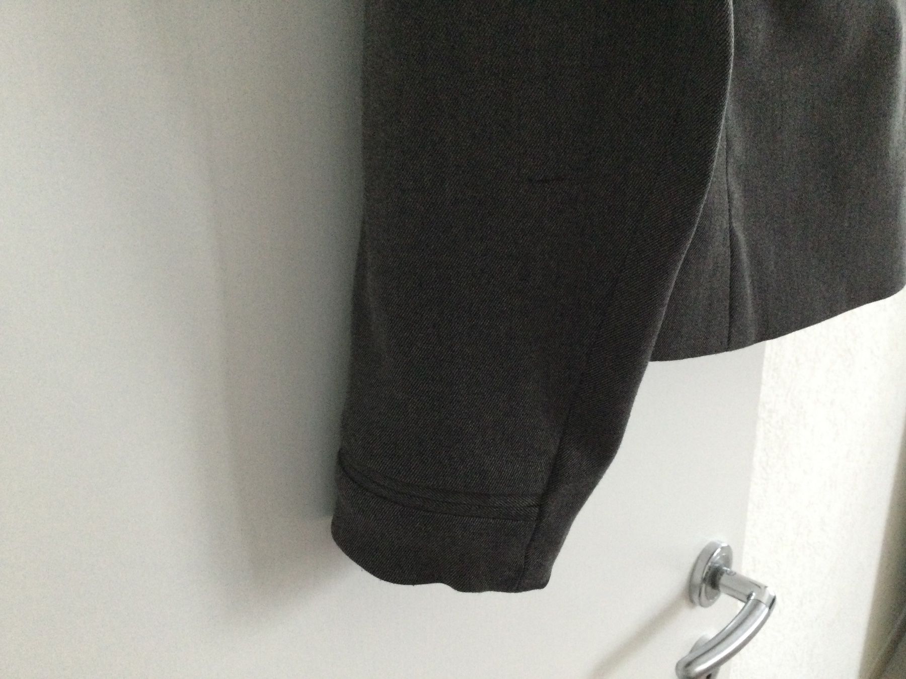 Completi & Tailleur: Eleganter Blazer, Taupe Grösse 36 – Usato da Baar venduto da negombo 5
