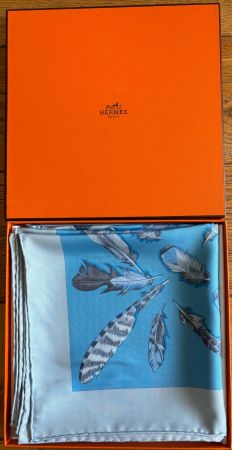 HERMES Foulard "PLUMES II"