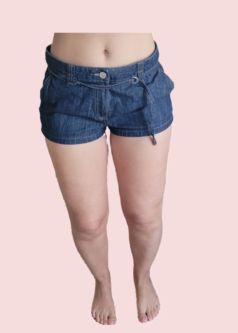Pull&Bear Pantaloni: PULL&BEAR Shorts taille 36 – Nuovo (secondo la descrizione) da Genève venduto da Tanaa_12