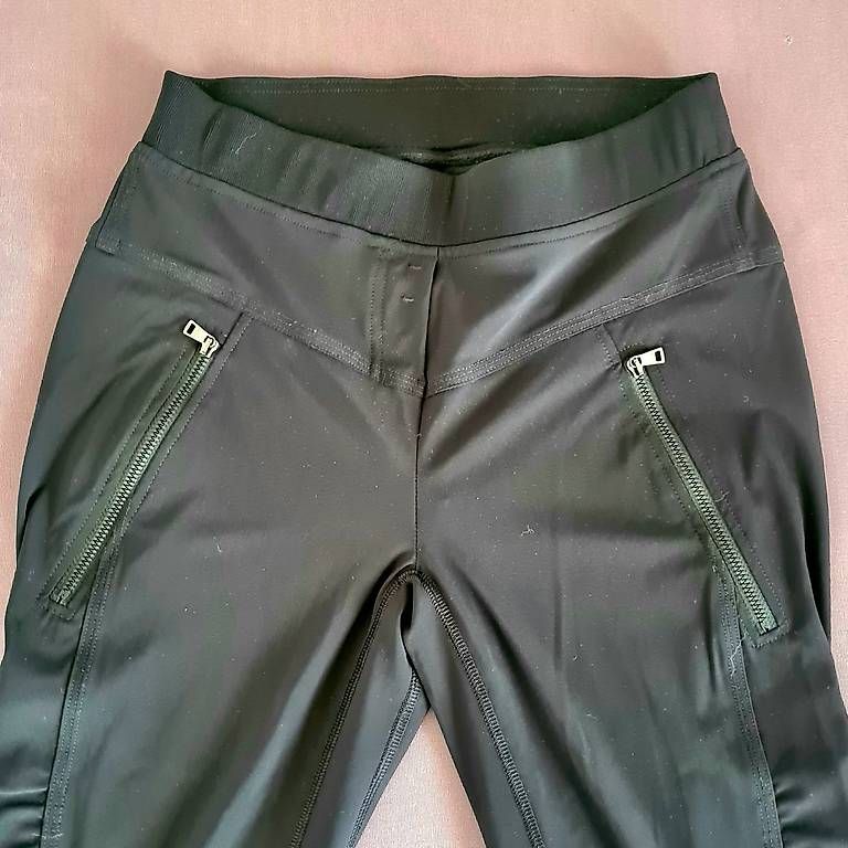 Pantaloni: Schwarze Hose Marc cain – Usato da Oberaach venduto da Sey-gnb5