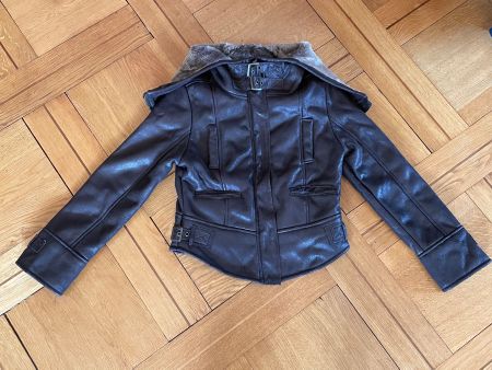 Jacke Zara Gr. 152
