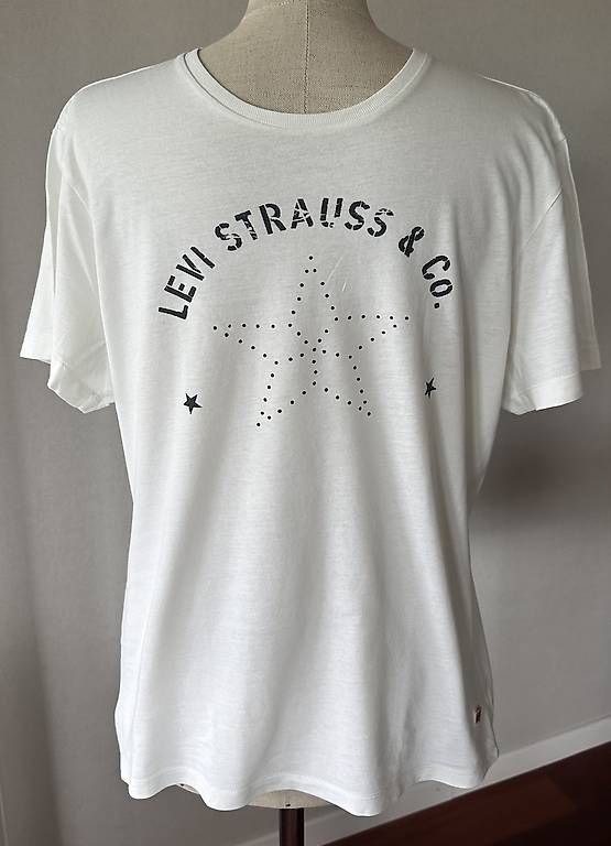 Levi's T-shirt: T-Shirt von Levi Strauss Gr. M – Usato da Würenlos venduto da avauva