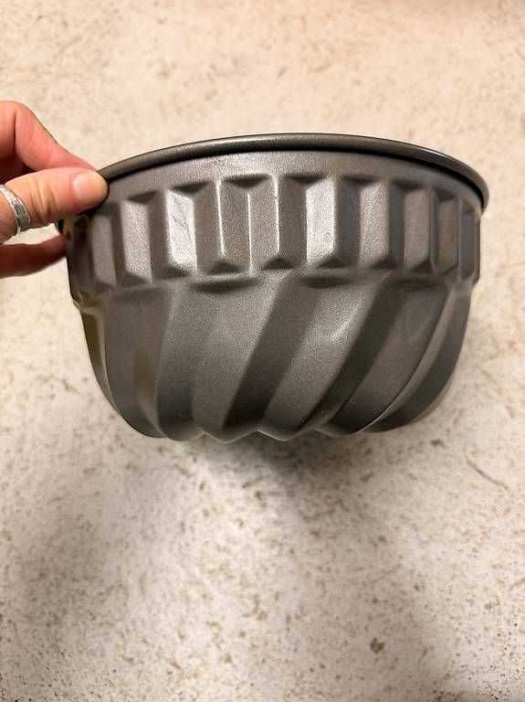 Moules à gâteaux: Kaiser La Forme Gugelhupf-/Backform 22 cm  neuwertig – D'occasion à Bellikon par Schwoscht 2