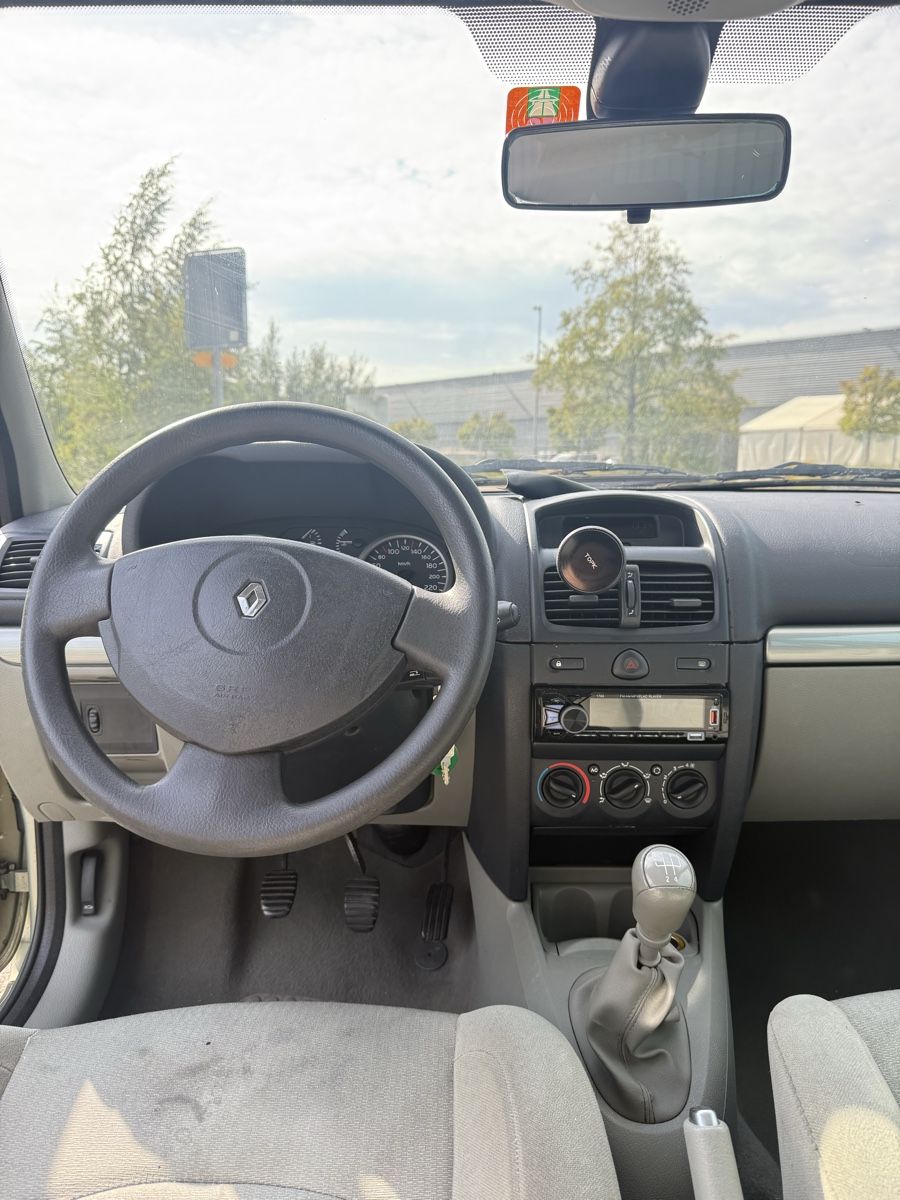 Renault Autos: Renault Clio 1.4 – D'occasion à Heimenhausen par naz_t2dj 1