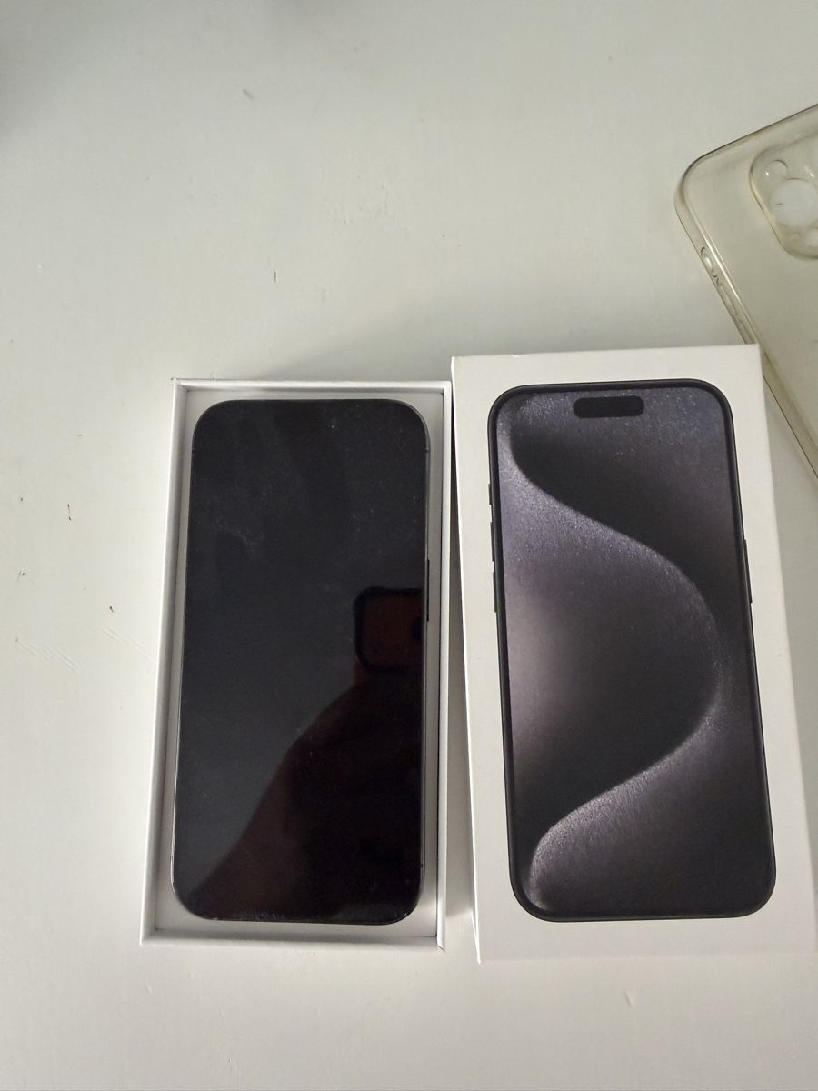 Apple Telefoni cellulari / Smartphones: iPhone 15 Pro mit 128GB – Usato da Zürich venduto da pick-pay 2