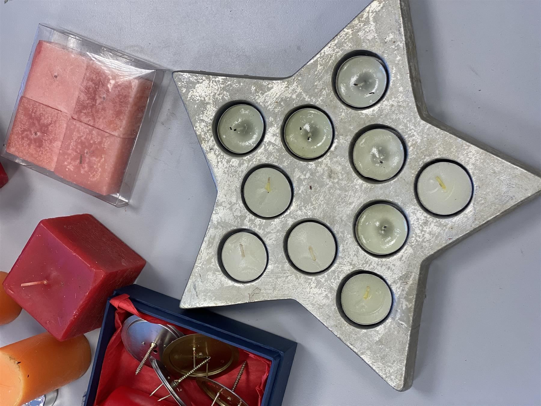 Candele: Div.  Weihnachtskerzen – Usato da Wängi venduto da Bmo 3