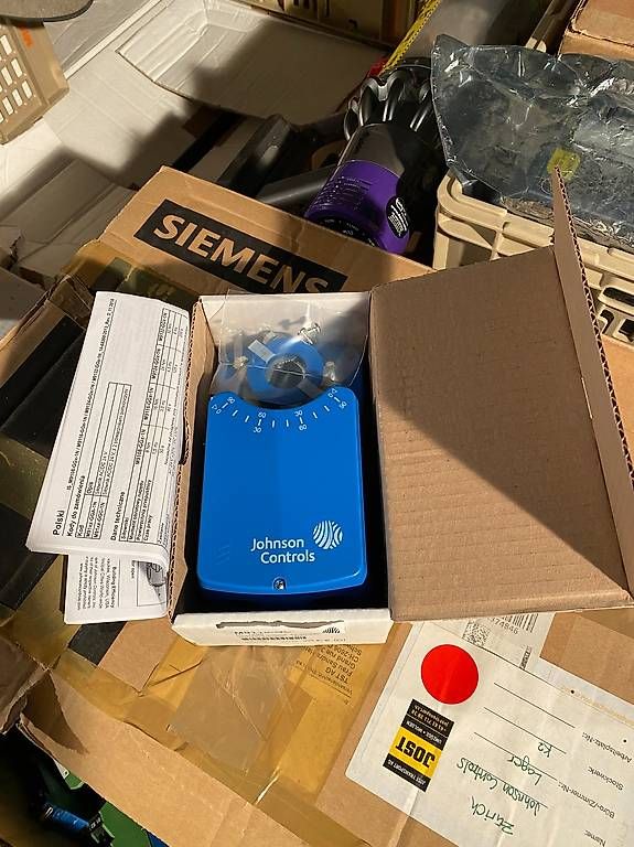 Sistema di controllo: Johnson Controls M9116-GGA-1N – Usato da Schwanden-Brienz venduto da Belvedere_