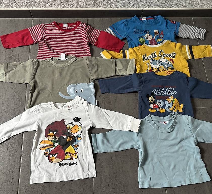 Lotti & Set di vestiti: Kleiderpaket Junge Gr. 80 (18Teile) – Usato da Humlikon venduto da Pflanze2 1