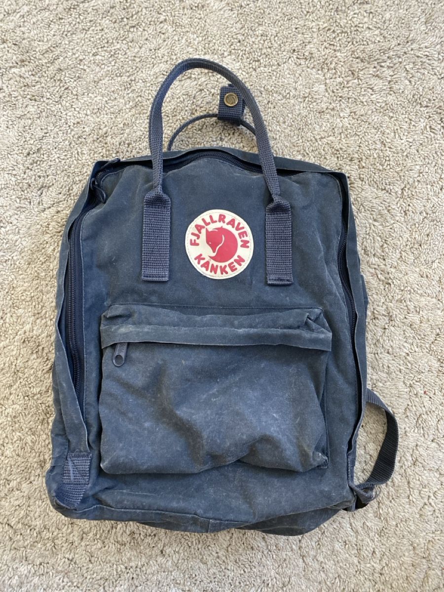 Fjällräven Zaini: Fjall Raven Kanken Rucksack – Usato da Basel venduto da jubajub
