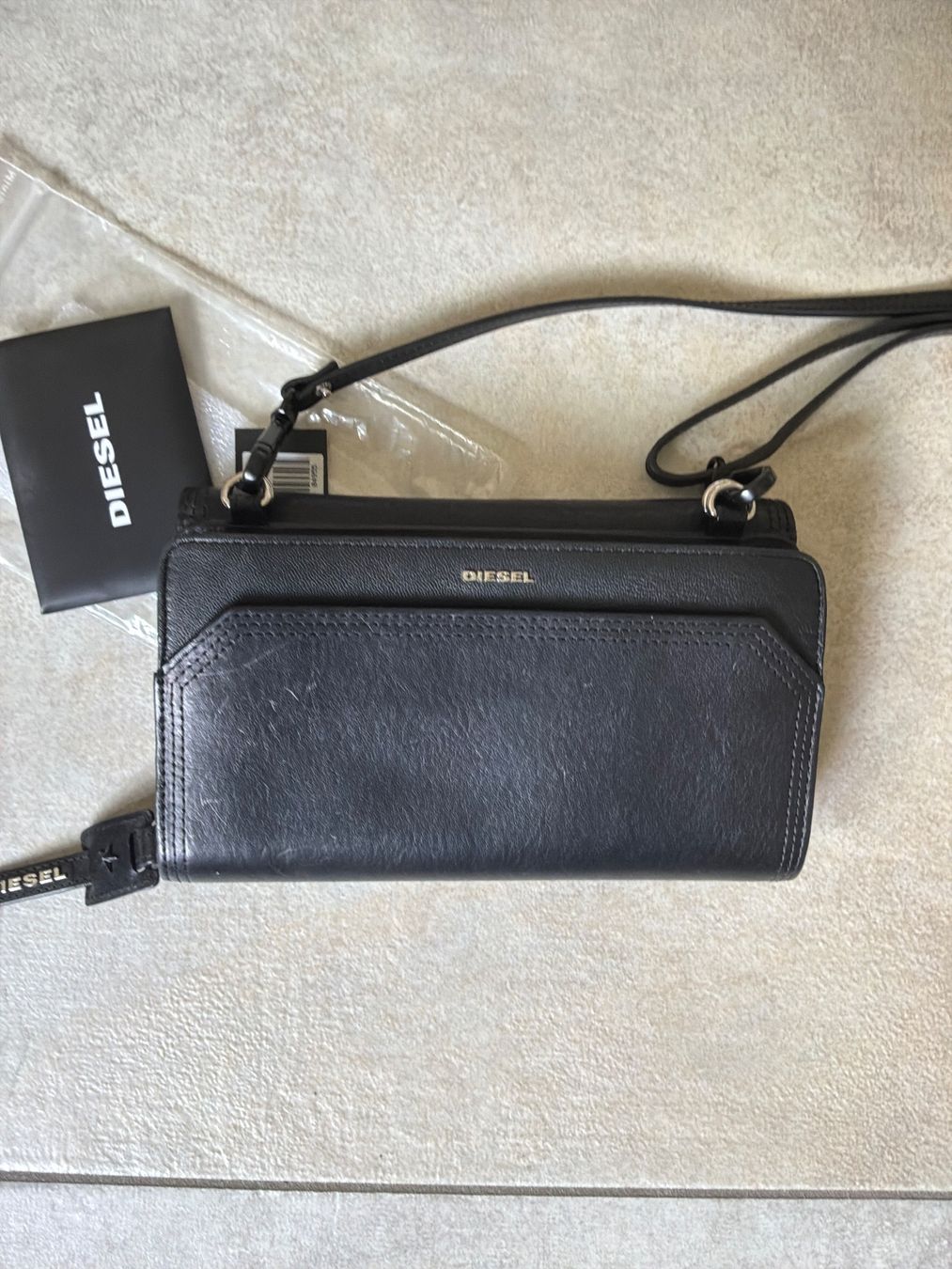 Diesel Borse da donna: DIESEL MISS-MATCH Wallet Pouch – Nuovo (secondo la descrizione) da Glattfelden venduto da Danshari