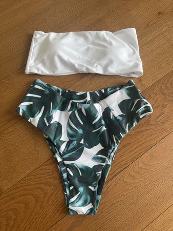 Bikini trägerlos in Weiss und Grün Neu Gr S