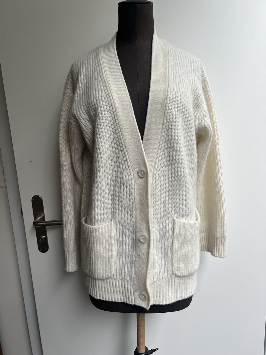 Jacken: Princesse Kaschmir Strickjacke 34 – Gebraucht aus Wabern von La-Vitrine