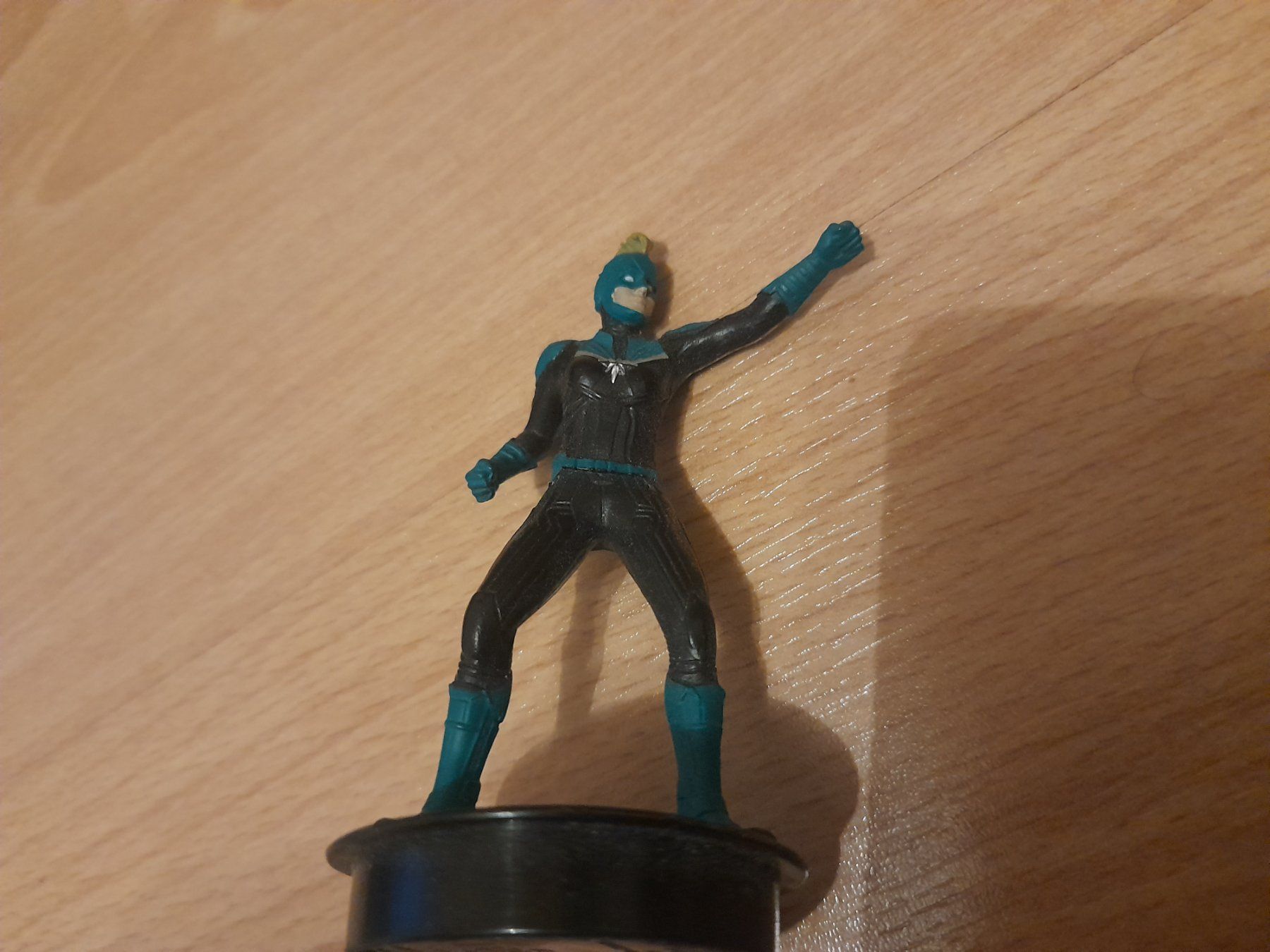 Marvel Figuren: Captain Marvel Miniatur Figur 8.5cm – Gebraucht aus Lustmühle von chevi03 1