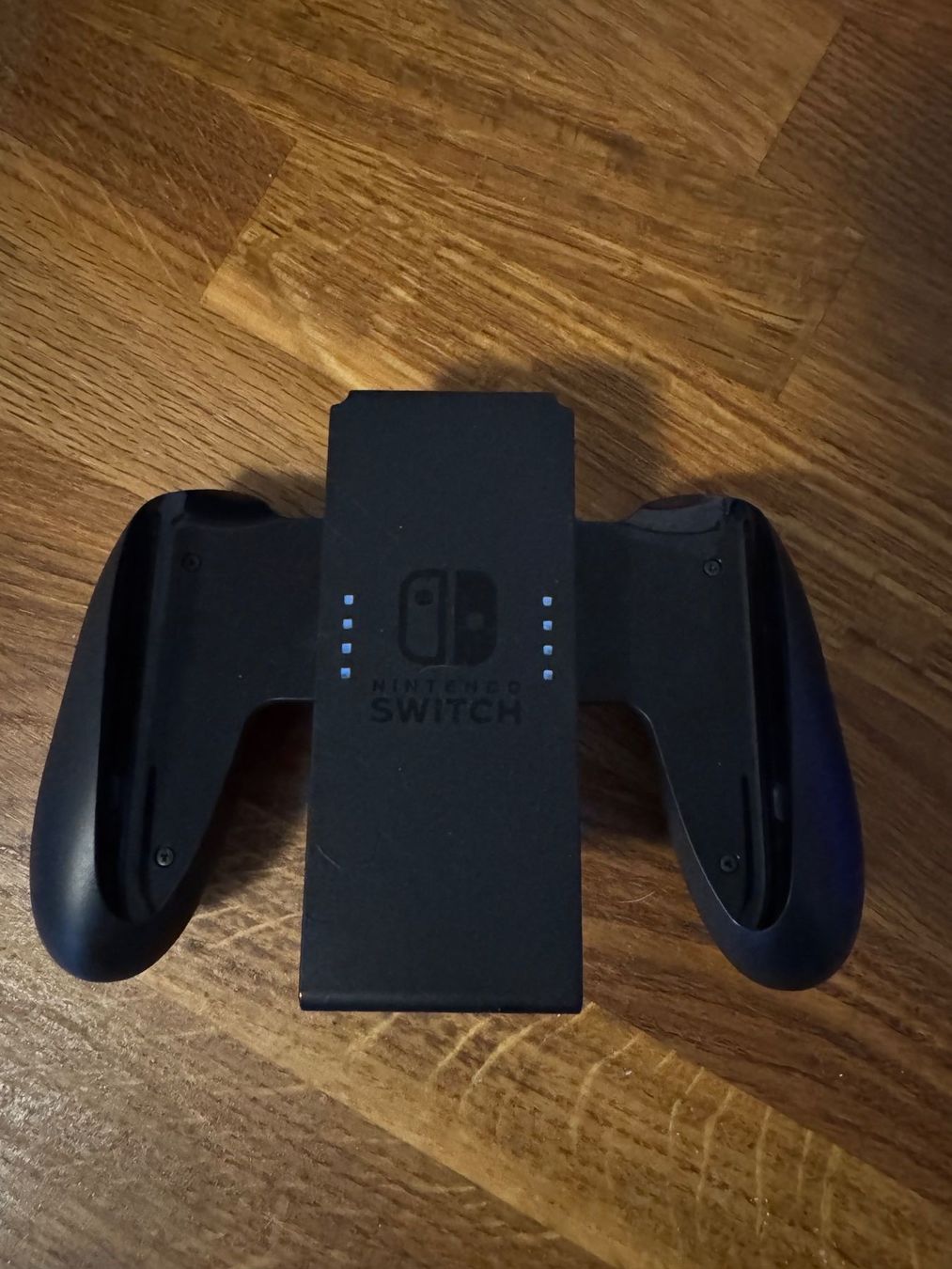 Nintendo Konsolen: Nintendo Switch Pack + SD card 128 Go + 2 Games – Gebraucht aus Zürich von pie_jx8x 4
