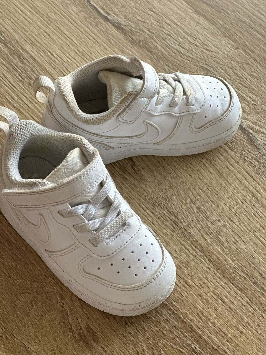 Nike Scarpe per ragazzi: Nike shoes size 23.5 EU – Usato da Affoltern am Albis venduto da rot_682g 1