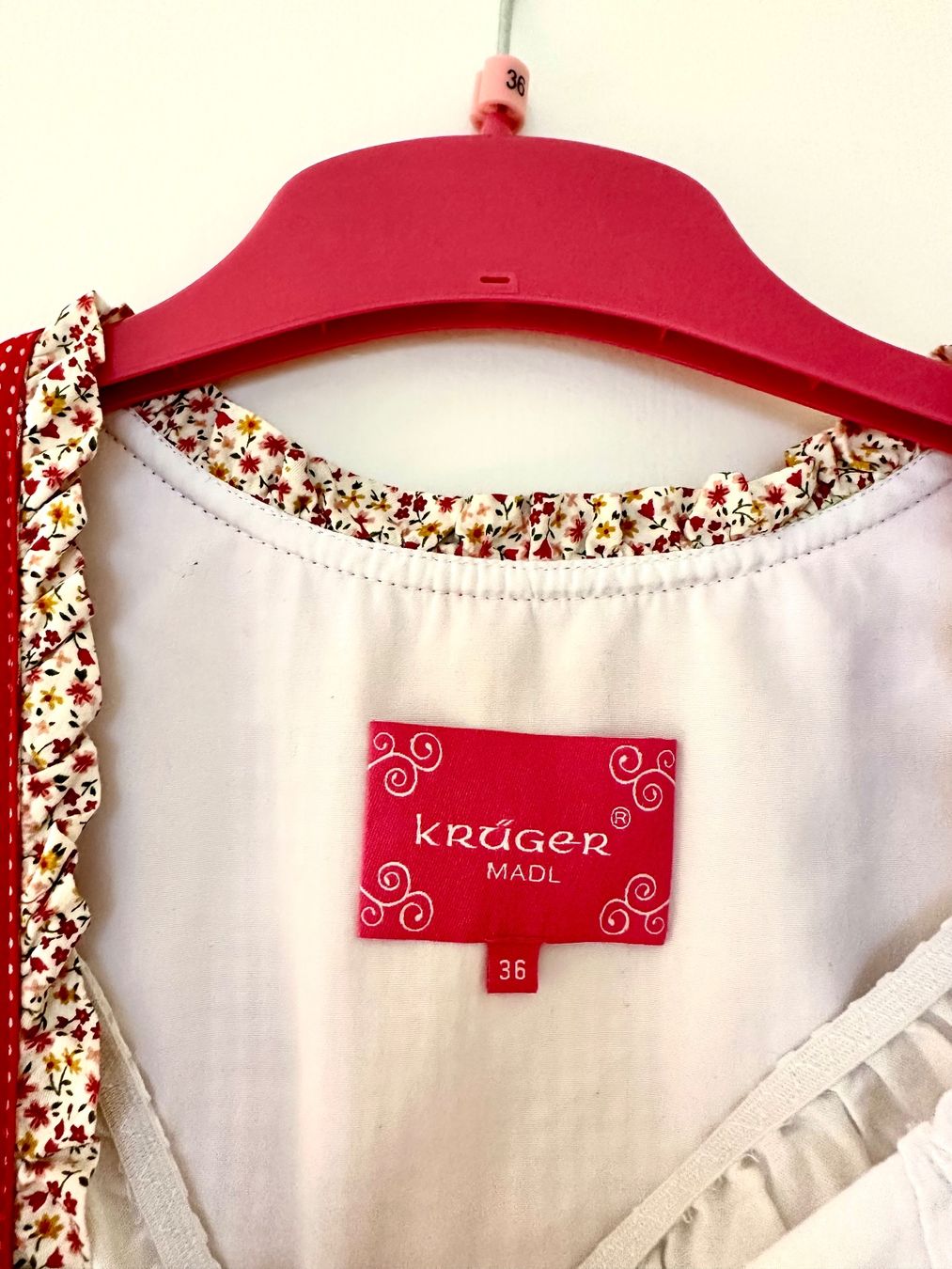 Krüger Vestiti: Oktoberfest Krüger Dirndl size 36 – Usato da Basel venduto da and_9pj9 4