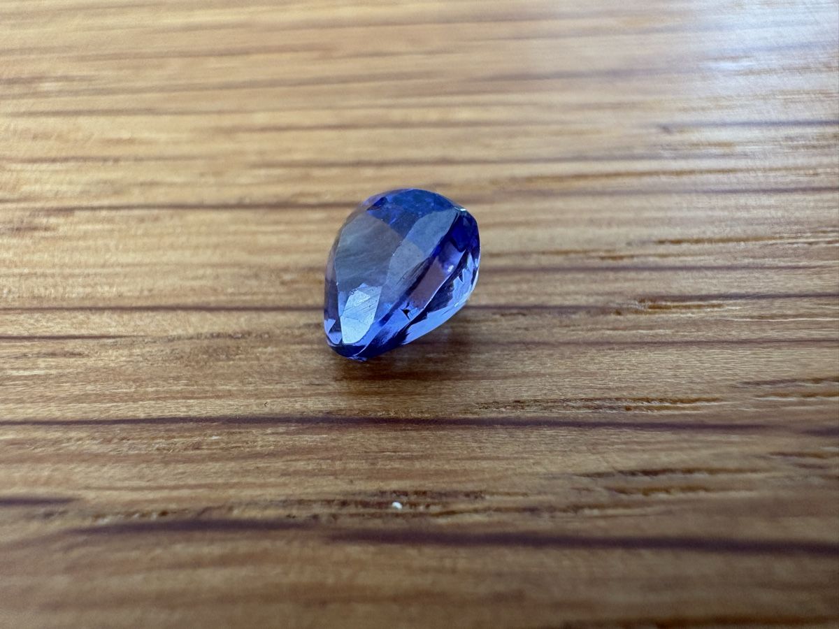 Edelsteine: Tanzanite Natural 1.55 ct – Neu und originalverpackt aus Schliern b. Köniz von Hiel 1