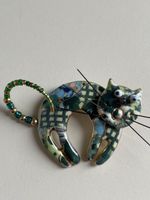  broche en céramique est une création de l'artiste Cynthia C