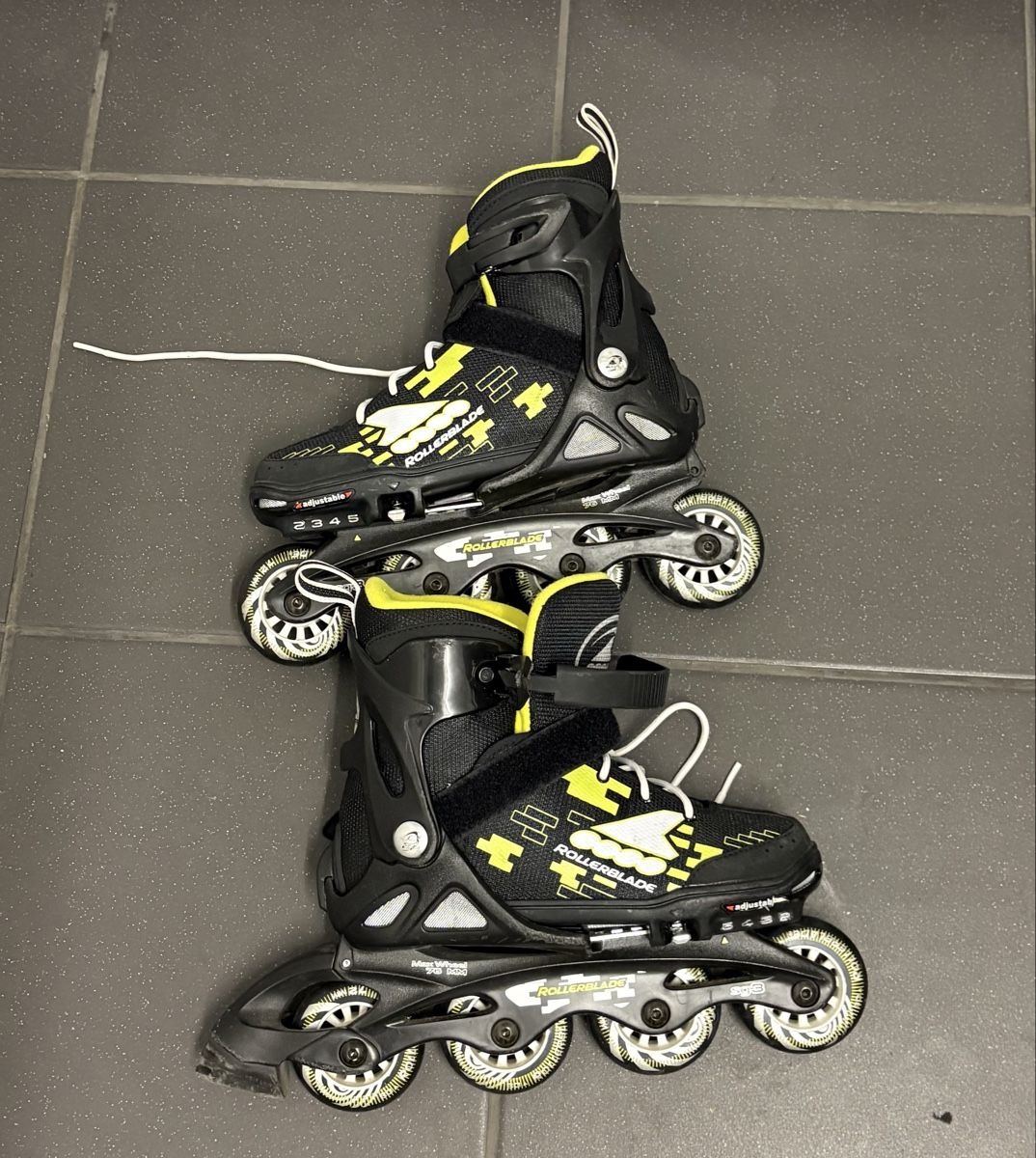 Pattini in linea & Pattini a rotelle: Inline skates pour enfant – Usato da Evilard venduto da Christophe8808
