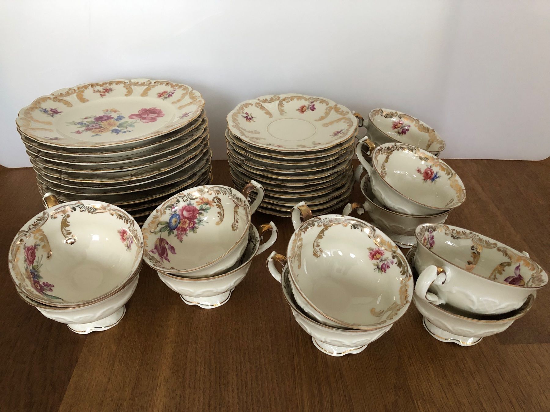 Seltmann Set di piatti: Antikes Teeservice _ 34-teilig – Usato da Gunzwil venduto da feel_good
