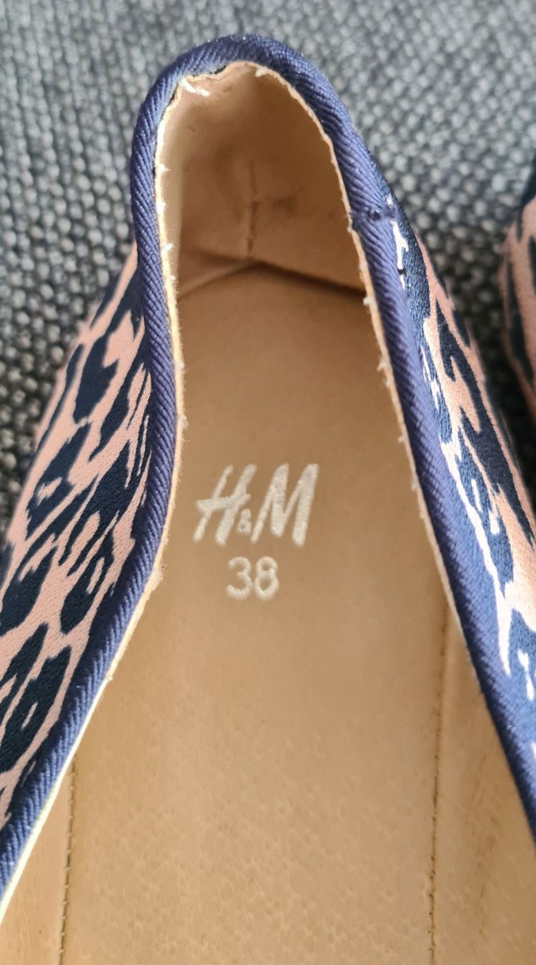 H&M Chaussures femmes: Ballerinas – D'occasion à Islikon par EFH651 2