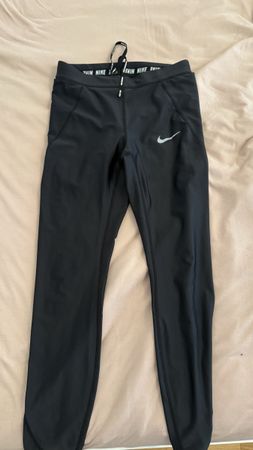 Nike Damen Sport Leggins grösse s