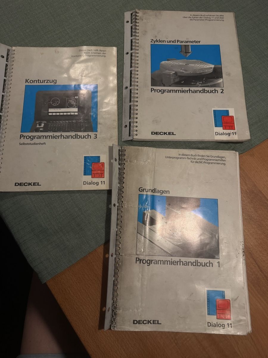Libri: Deckel Dialog 11 Programmierhandbuch gebraucht – Usato da Rüdlingen venduto da Lichee