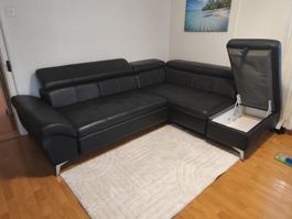 Ledersofa mit Halbinsel-Schlaffunktion im Angebot