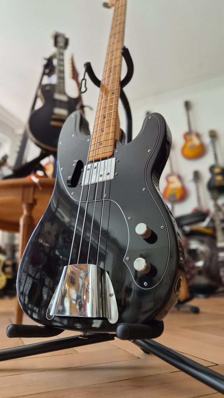 Strumenti musicali: Fender Telecaster Bass 1977 – Usato da pieterlen venduto da AntonelloGuitars 1