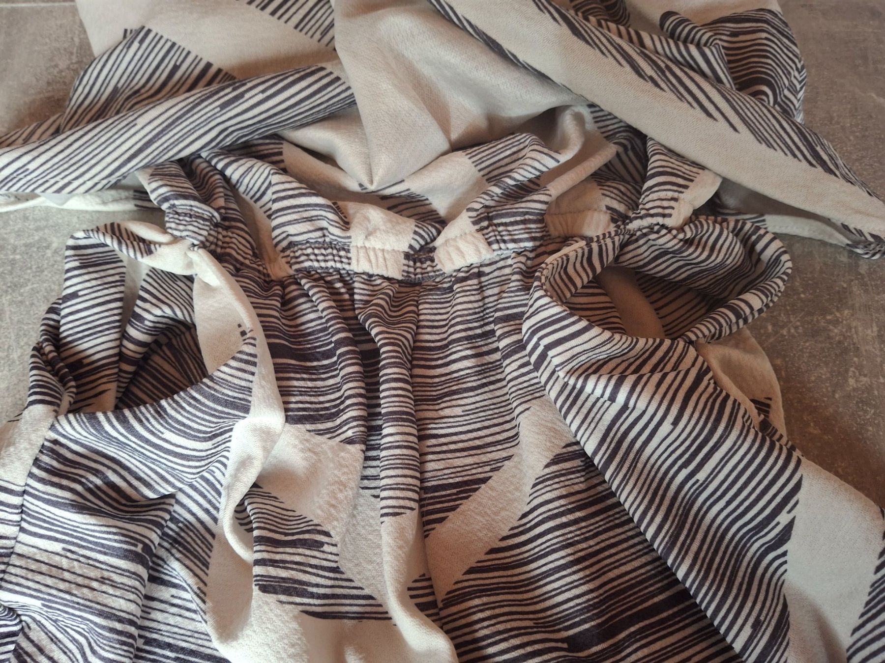 Hosen: Short original avec volant sur le haut taille S – Gebraucht aus Villiers von san_jn5w 4