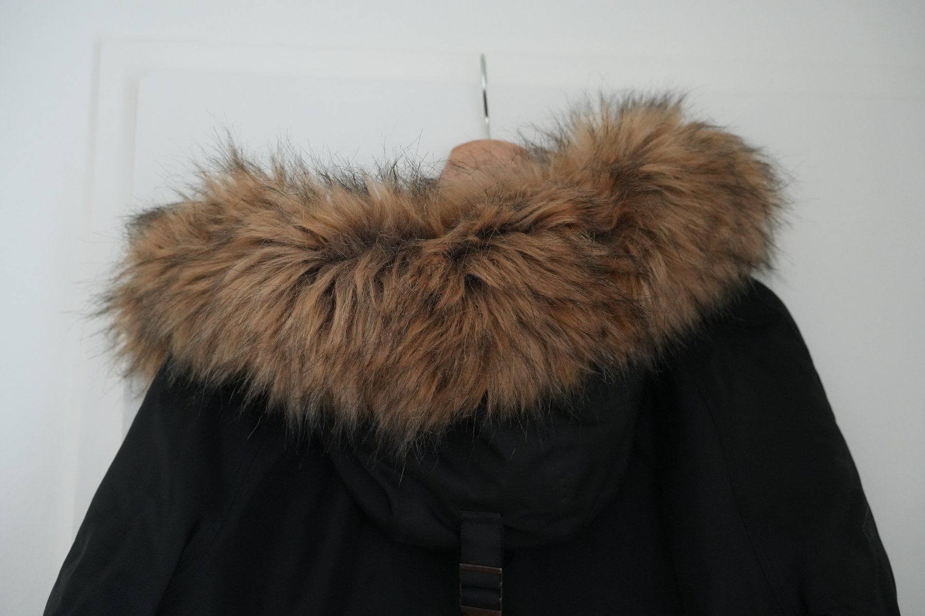 Giacche: Only & Sons Winterjacke Parka Schwarz Gr. M – Usato da Luzern venduto da Kybi92 3
