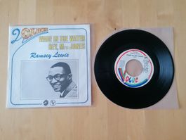 Ramsey Lewis – Wade In The Water / Hey, Mrs Jones