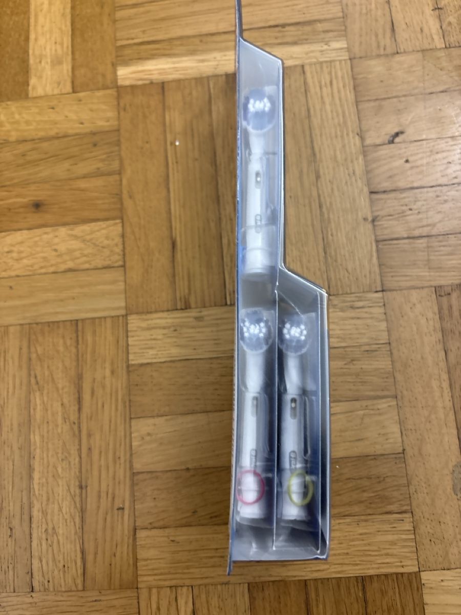 Oral B Zahnpflege: Oral-B Precision Clean 4+1 Extra Aufsteckbürsten - Neu – Gebraucht aus Kriens von mir_v8ww 1