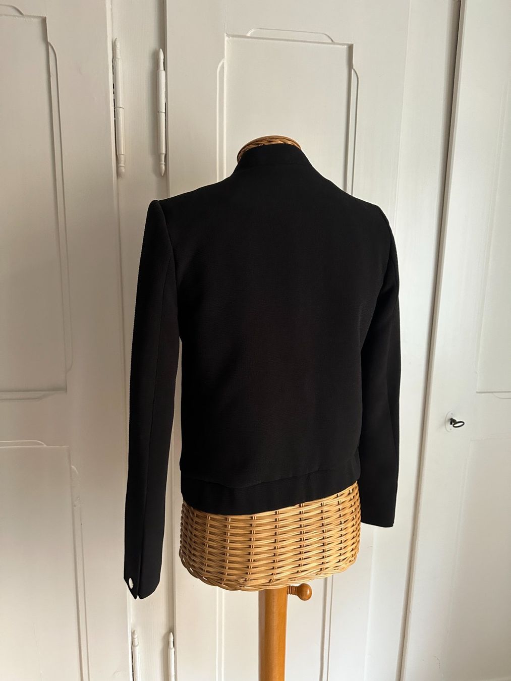 Giacche: RESERVED - Jacke schwarz 34 – Usato da Zürich venduto da Diazaio 2
