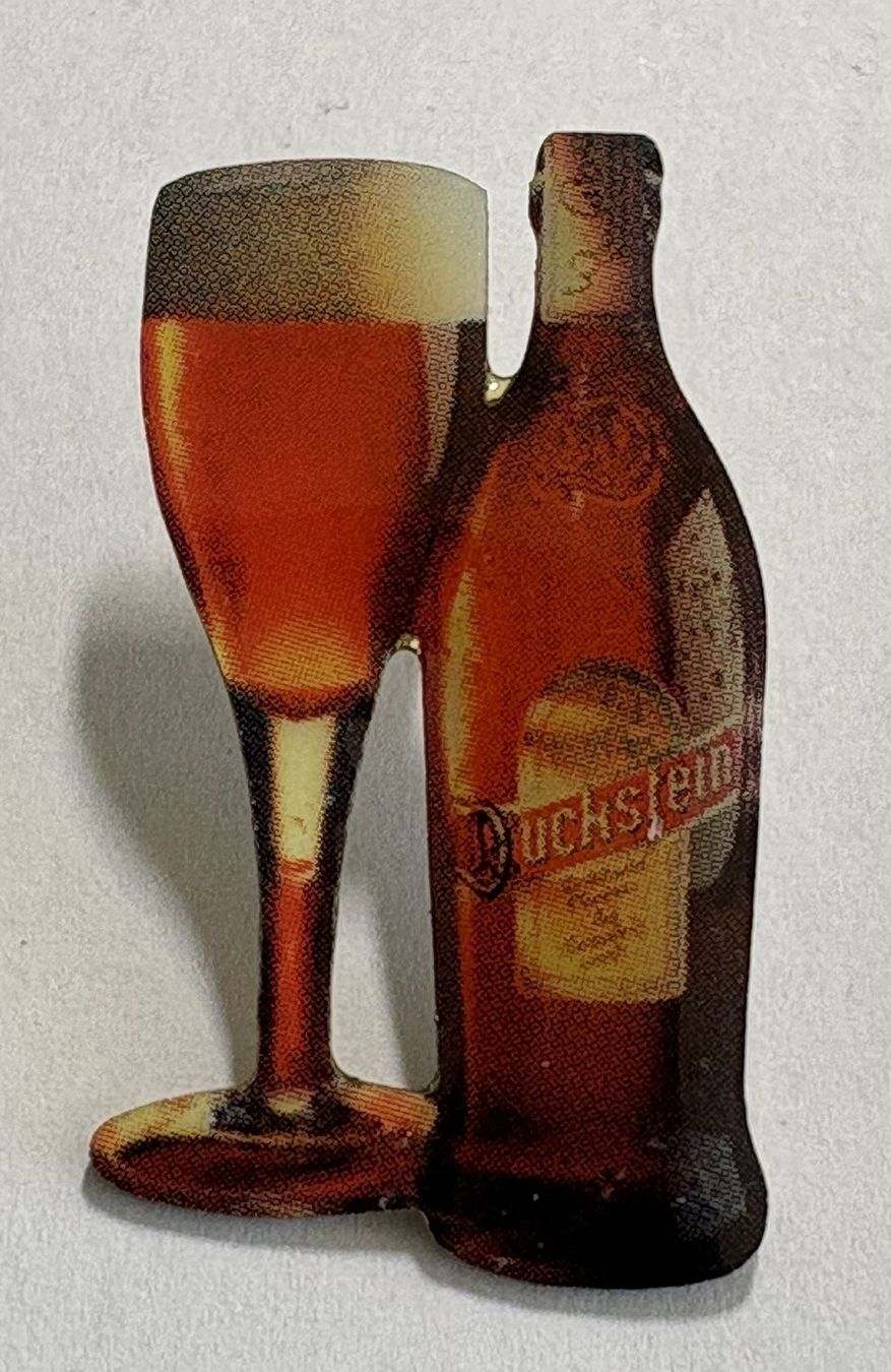 Plaquettes & Badges: Pin Bierglas Flasche Buckstein – D'occasion à Basel par adl_6y8g