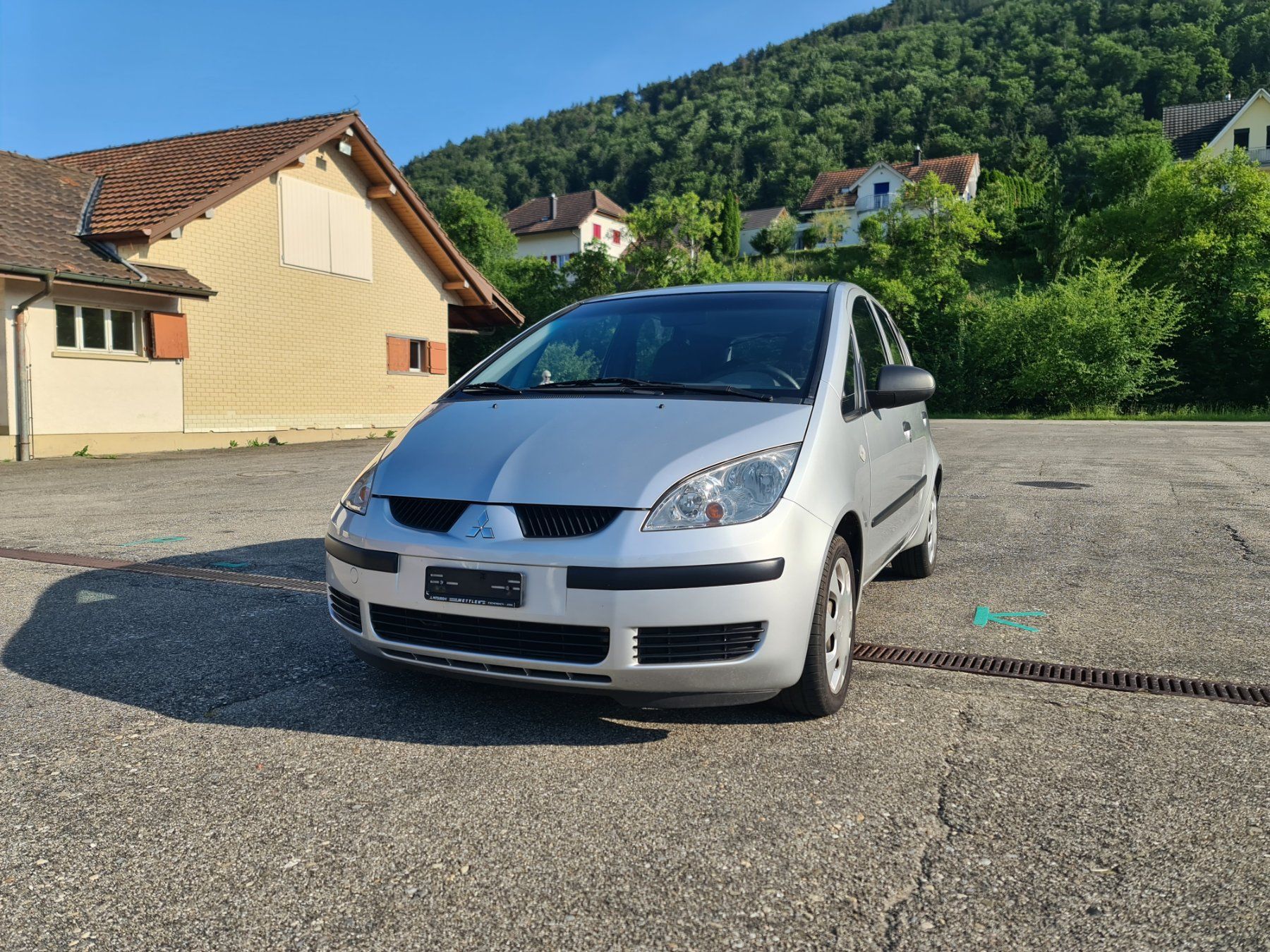 Mitsubishi Automobili: MITSUBISHI Colt 1.3 16V Invite – Difettoso da Mümliswil venduto da bet_62ps