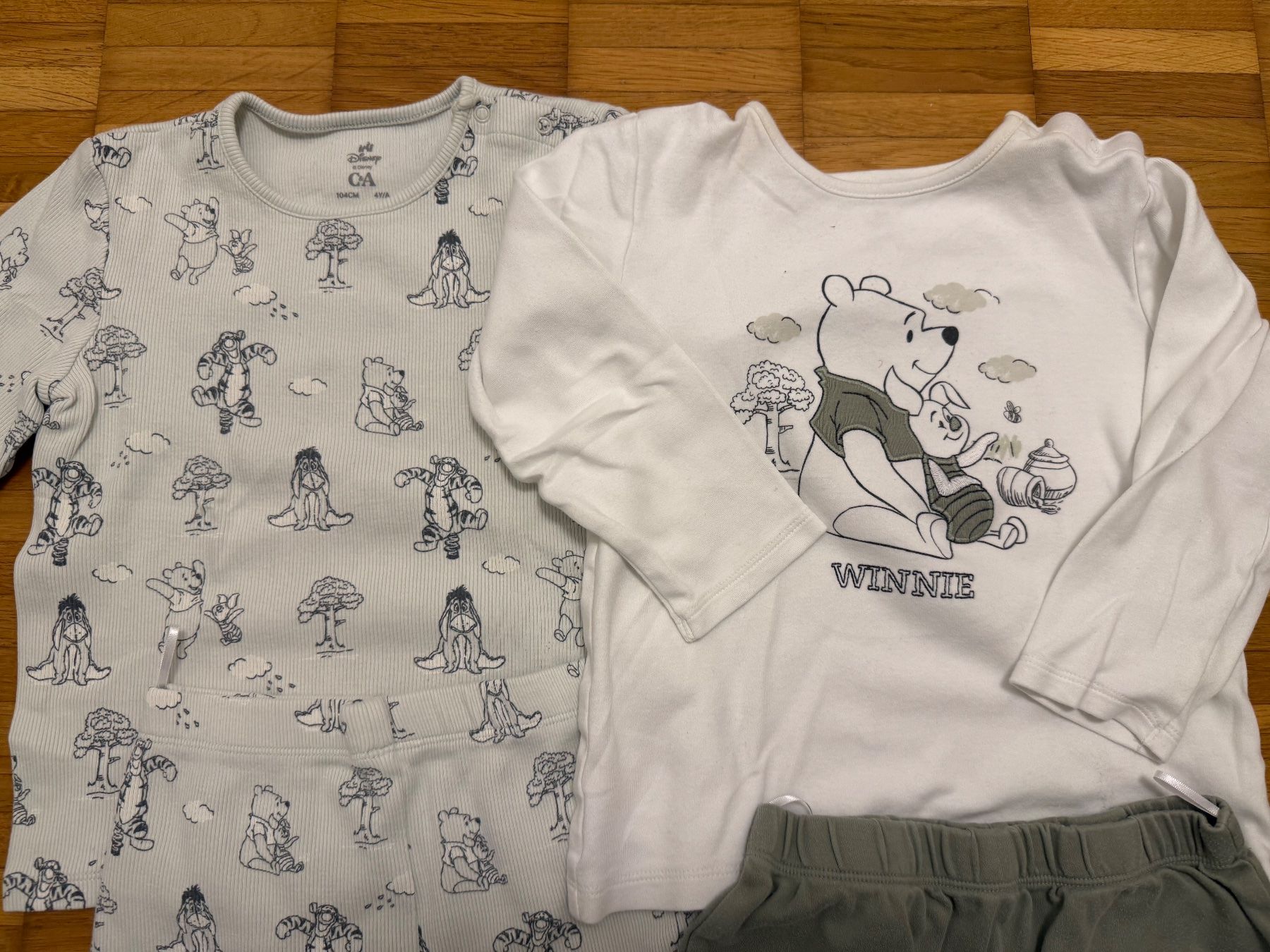 C&A Pigiama & Simili: C&A 2x Pyjama Gr 104 – Usato da Richterswil venduto da Eunoia85 1