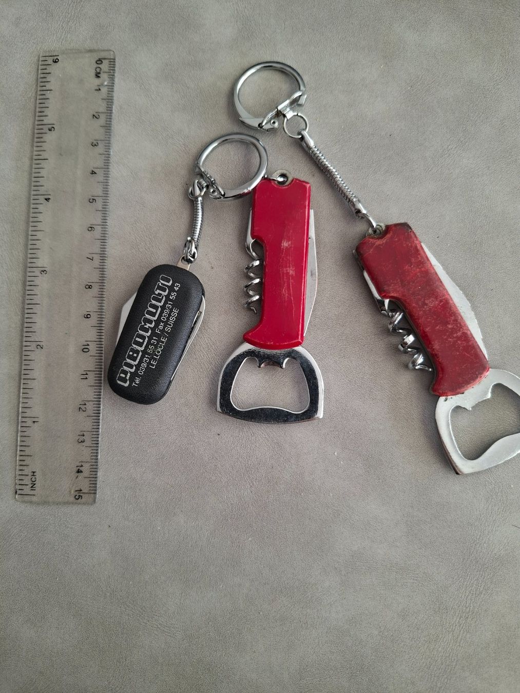 Portachiavi: Lot de 3 porte-clés multifonctions - ouvre-bouteille 51 – Usato da Cheseaux sur lausanne venduto da Asergio 1