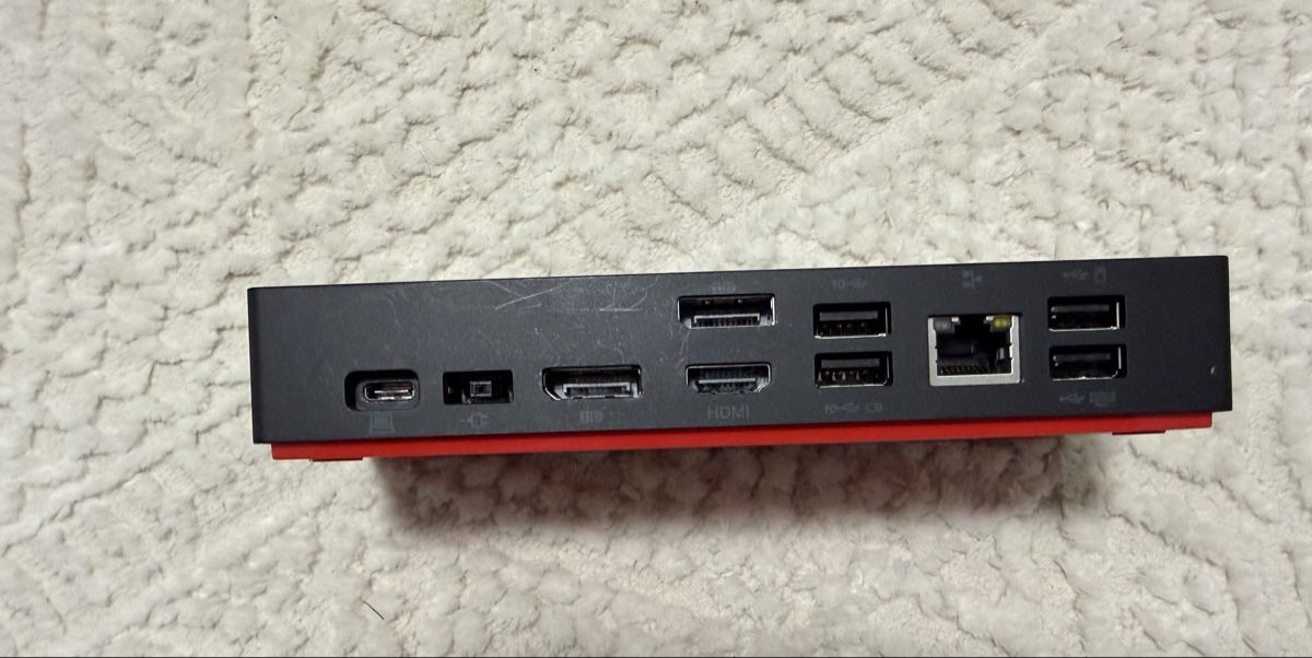 Lenovo Docking station: Lenovo ThinkPad Universal USB-C DockingStation – D'occasion à Derendingen par sssuperstar 2