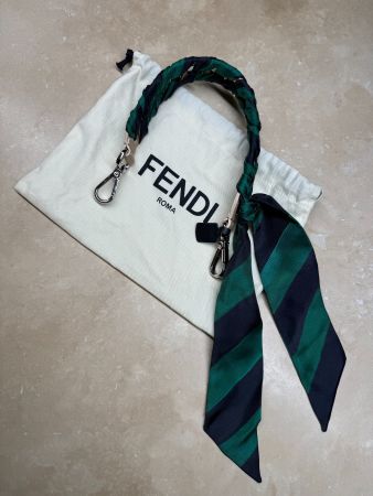 Fendi Ribbon Strap – Seide & Leder