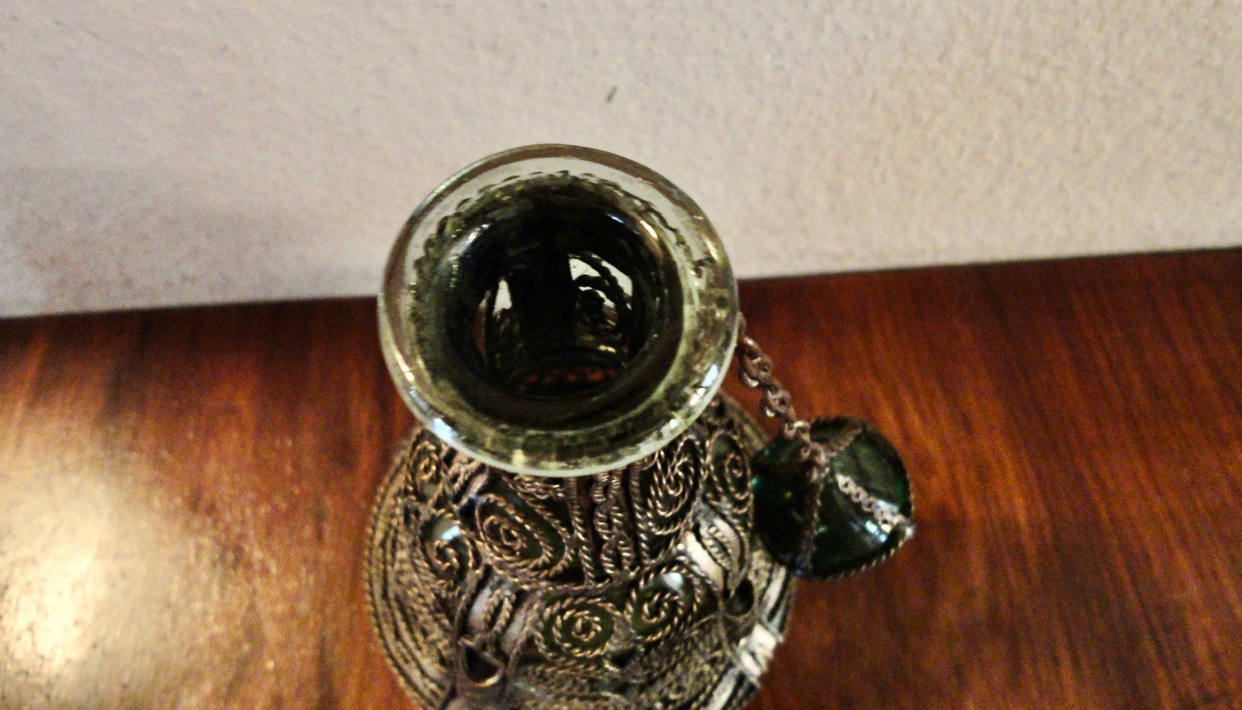 Karaffen: Karaffe Glas Metall filigran antik – Gebraucht aus WÄDENSWIL von katti01 6