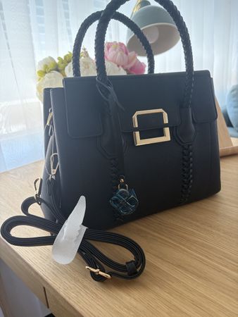 DeriMod Handtasche Schwarz mit Henkel und Trageriemen