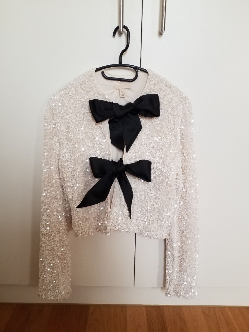 H&M Giacche: Elegant Stylish Cardigan – Usato da Luzern venduto da _Lobster_