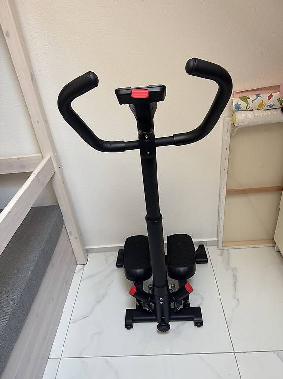 Hometrainer: Crivit Swing-Stepper – Usato da Effretikon venduto da Gettrix