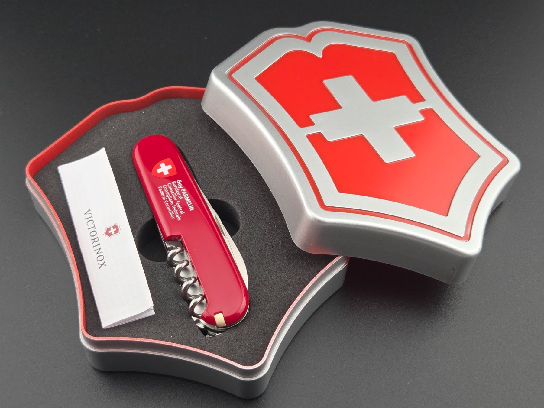 Victorinox Taschenmesser: Victorinox Climber "Bundesrat Guy Parmelin" mit Geschenkbox – Neu (gemäss Beschreibung) aus Agno von Gabbianonero 2