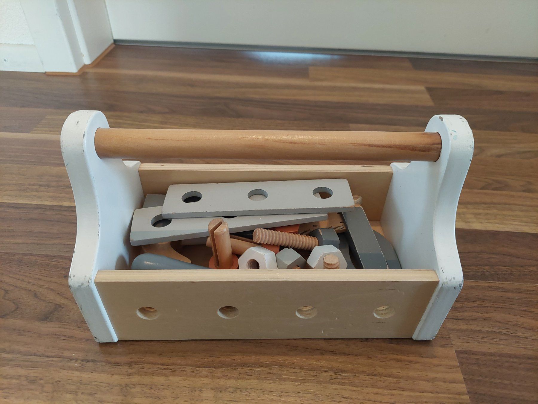 Le Toy Van - TV265 - Spielzeug-Ofen-Lernspiel für Kinder ab 3 Jahren, aus Holz, Montessori, leicht zu öffnende Tür, 1 page with beweglichen Zeigern, 1 Topf, 1 Loffel, 1 Spatel Le Toy Van - TV265 - Spielzeug-Ofen-Lernspiel für Kinder ab 3 Jahren, aus Holz, Montessori, leicht zu öffnende Tür, 1 page with beweglichen Zeigern, 1 Topf, 1 Loffel, 1 Spatel