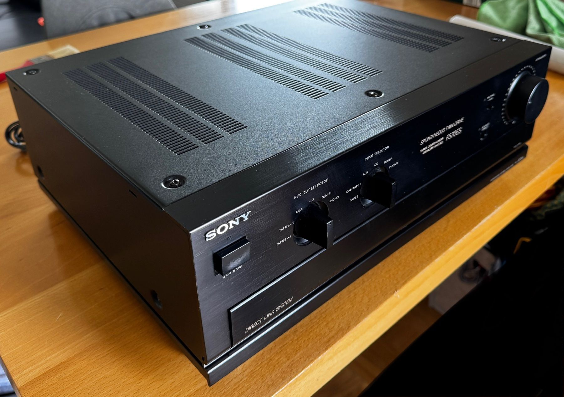 Sony Amplificatori: SONY TA-F 570ES Top Verstarker – Usato da Zürich venduto da Tapehead 2