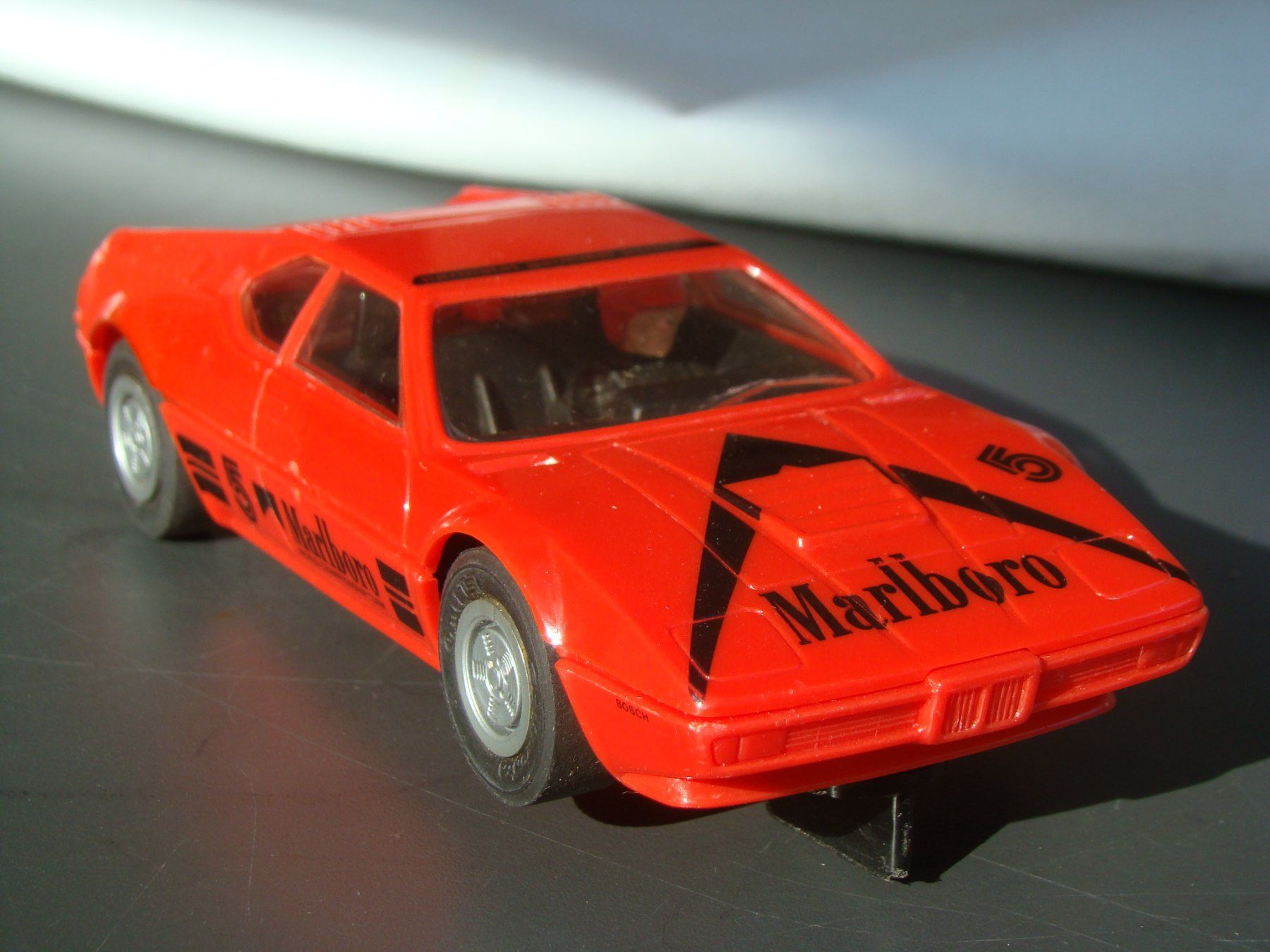 Fleischmann Rennbahnen: Fleischmann BMW M1 rot sehr selten 70er – Gebraucht aus Walzenhausen von Vanquish711