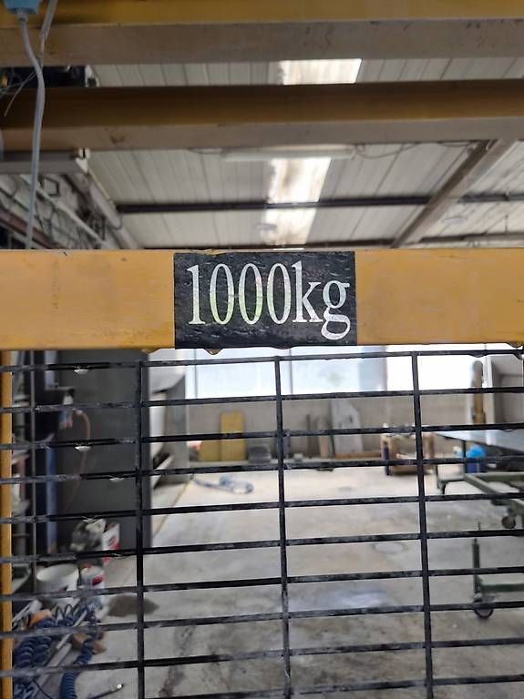 Carrelli elevatori e a forche: Transpallet elevatore manuale 1000 kg anno 2012 – Usato da Rivera venduto da GenerelliSA 1