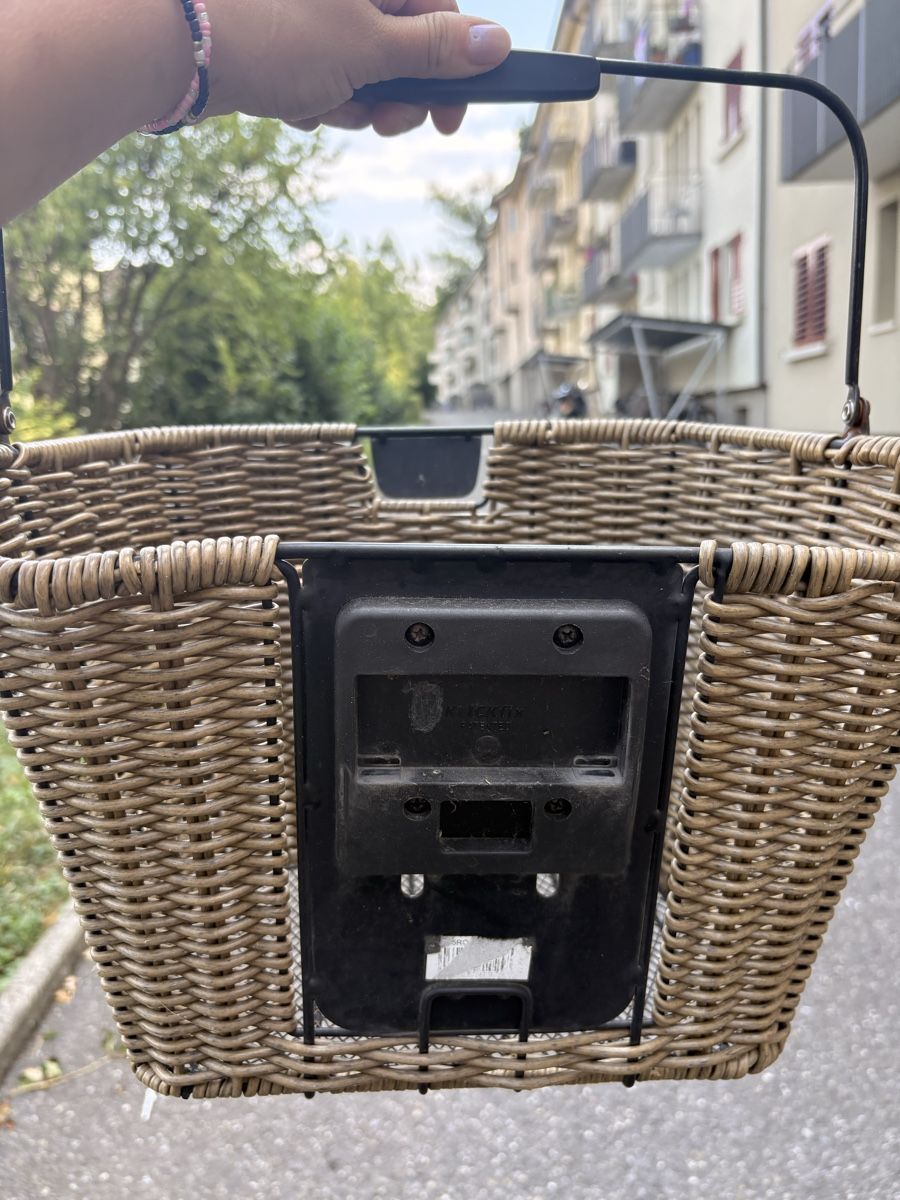 Sonstiges für Haushalt & Wohnen: Klickfix Fahrradkorb mit Halterung beige  – Gebraucht aus Luzern von ano_h2k2 5